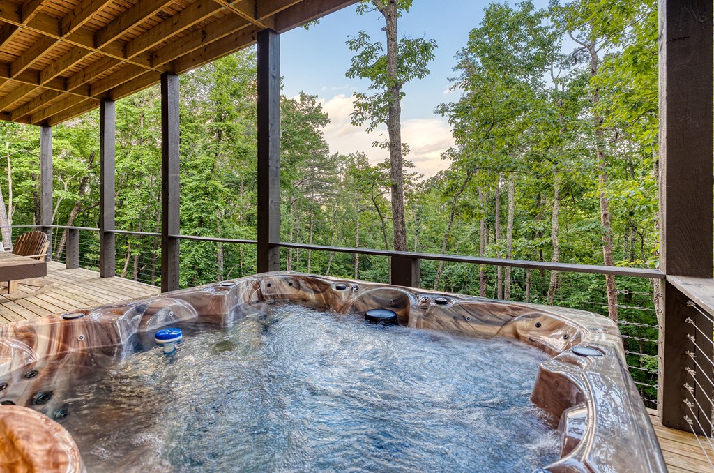 281 Raintree Bend Property Photo 4