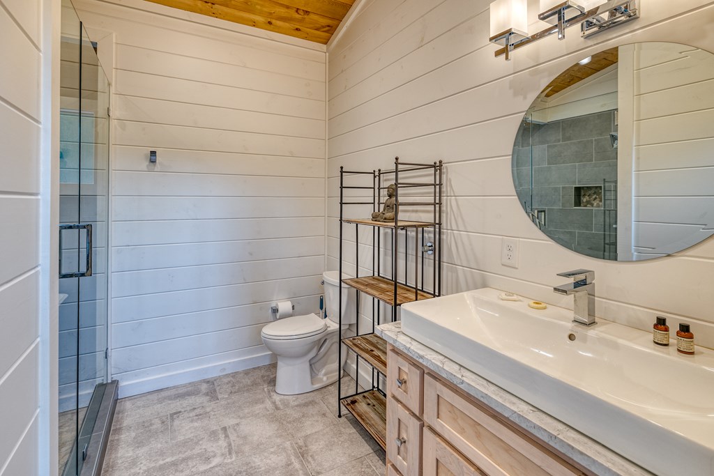 281 Raintree Bend Property Photo 18
