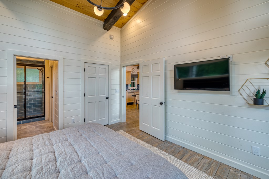 281 Raintree Bend Property Photo 29