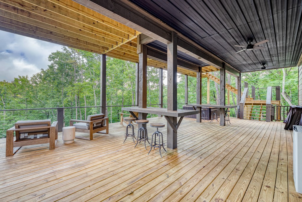 281 Raintree Bend Property Photo 42