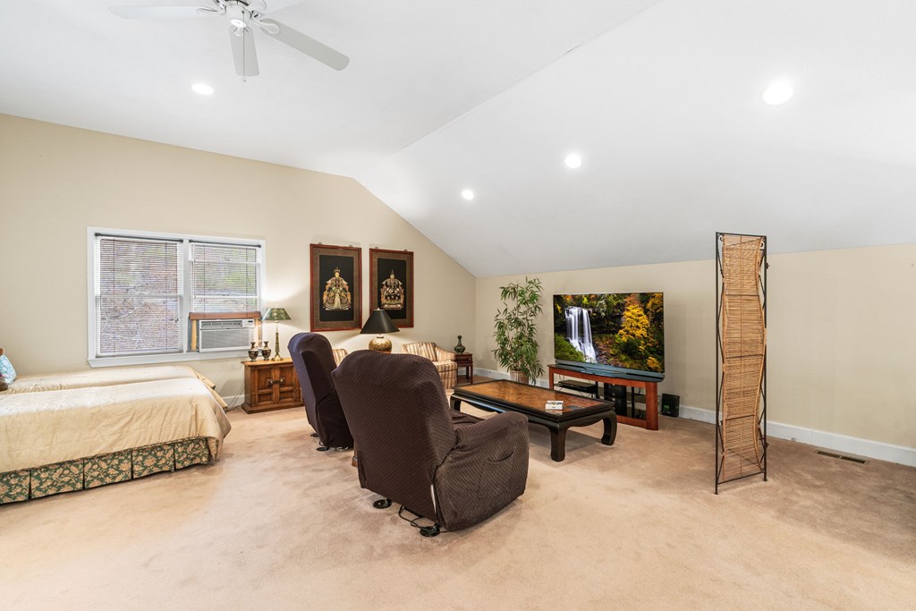 244 Lapidary Lane Property Photo 14