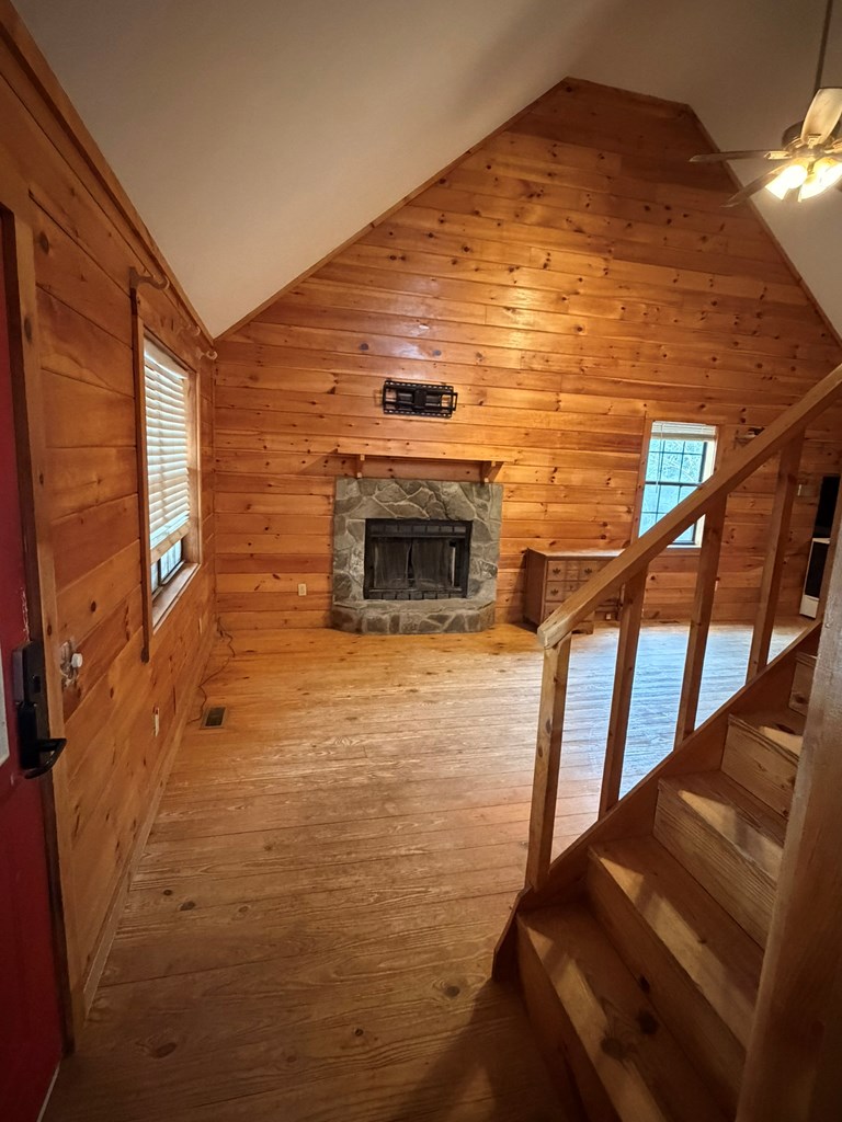 8 Virginia Lane Property Photo 7
