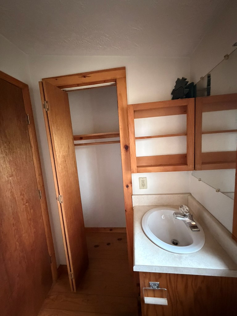 8 Virginia Lane Property Photo 19