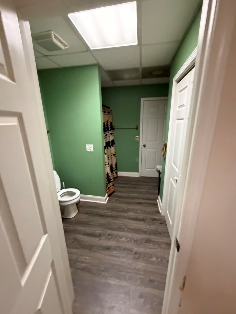 8 Virginia Lane Property Photo 35