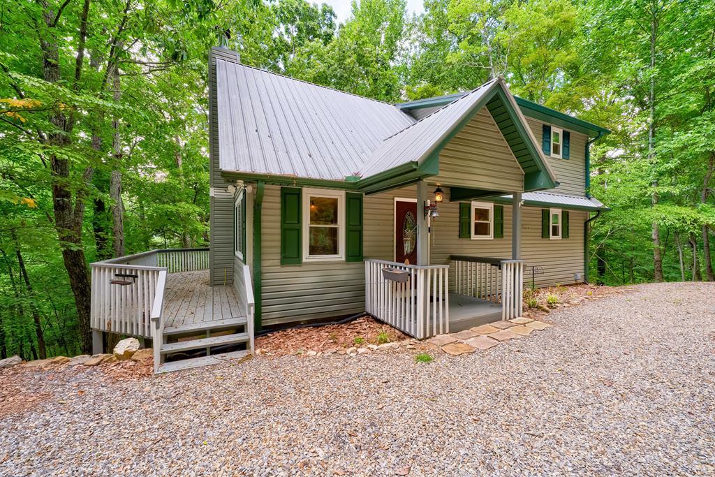 708 Wilson Mountain Road Property Photo 2
