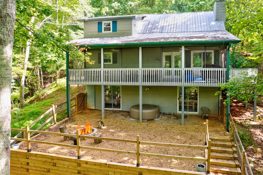 708 Wilson Mountain Road Property Photo 7