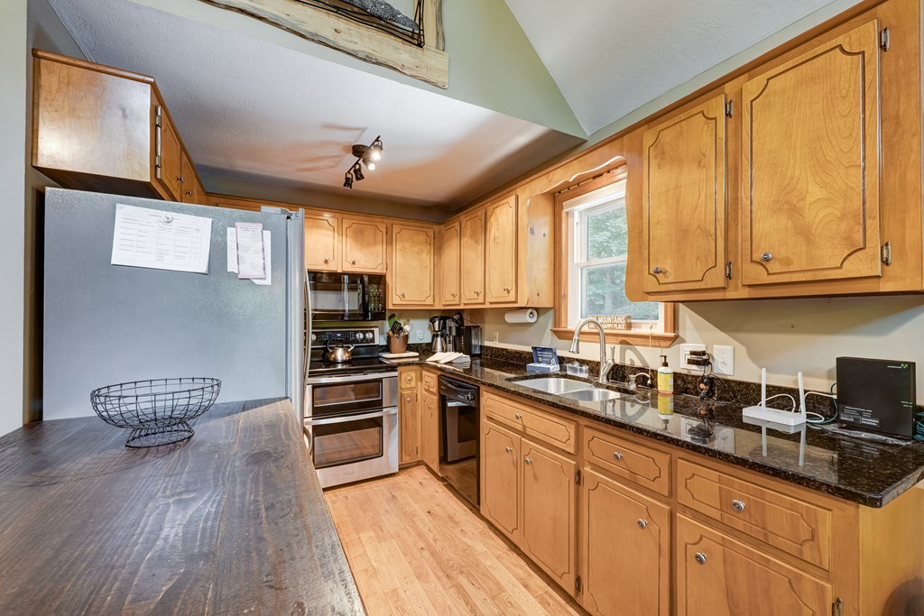708 Wilson Mountain Road Property Photo 13