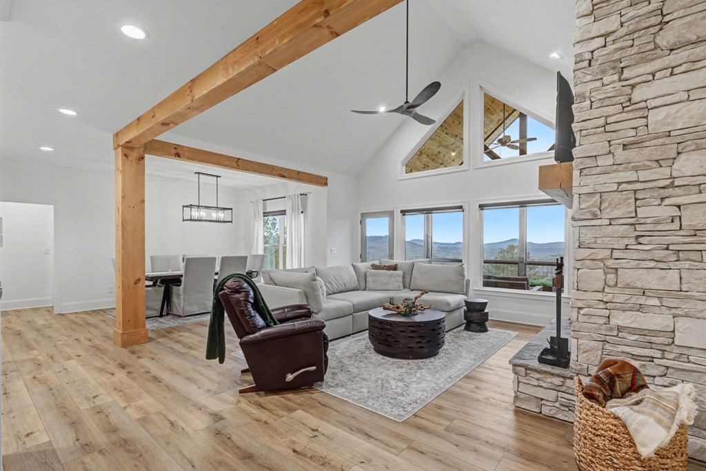 104 Sunset View Property Photo 16