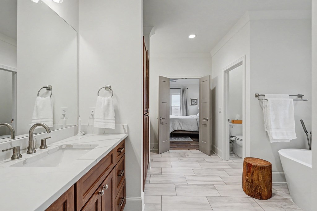 104 Sunset View Property Photo 42