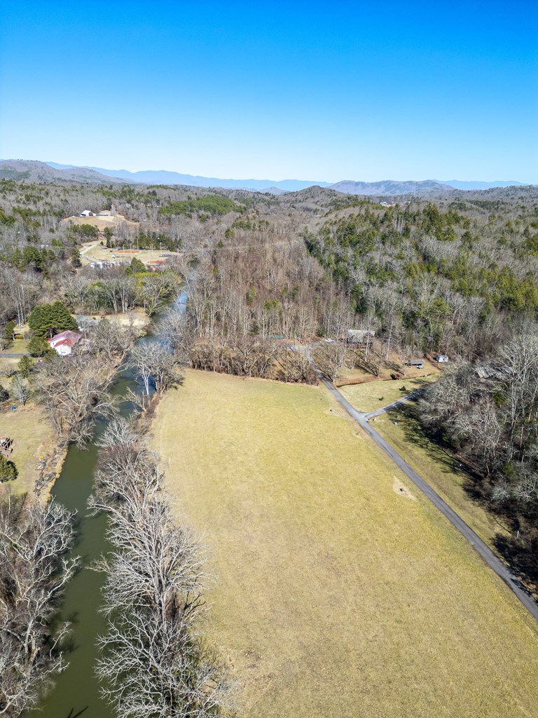 23 Butterball Boulevard Property Photo 13