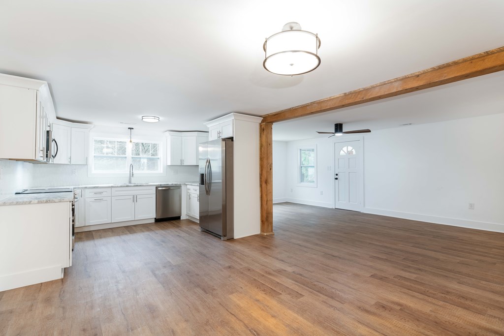 5107 Boiling Springs Road Property Photo 6
