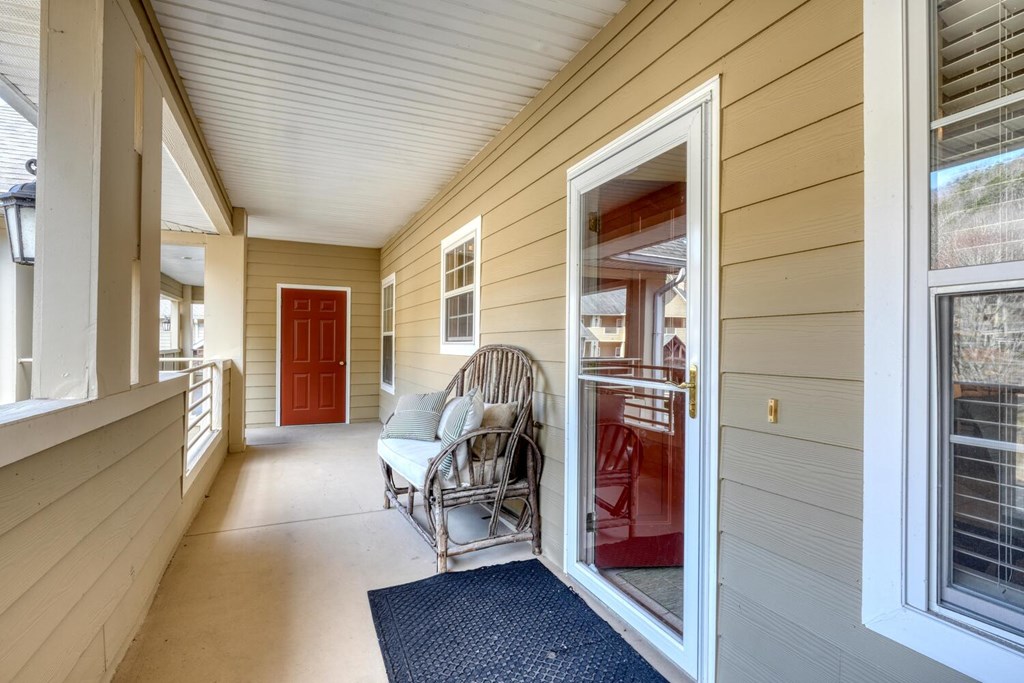 92 Glen Eagle Ct B303 Property Photo 20