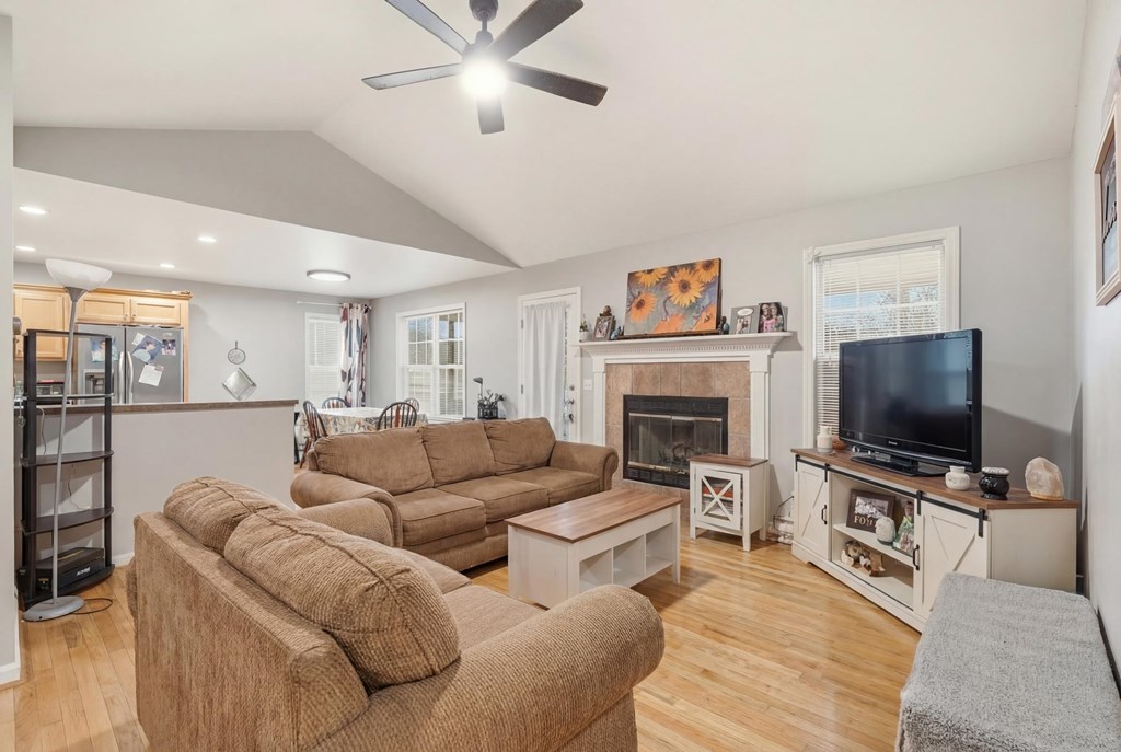 5421 School Street Property Photo 8