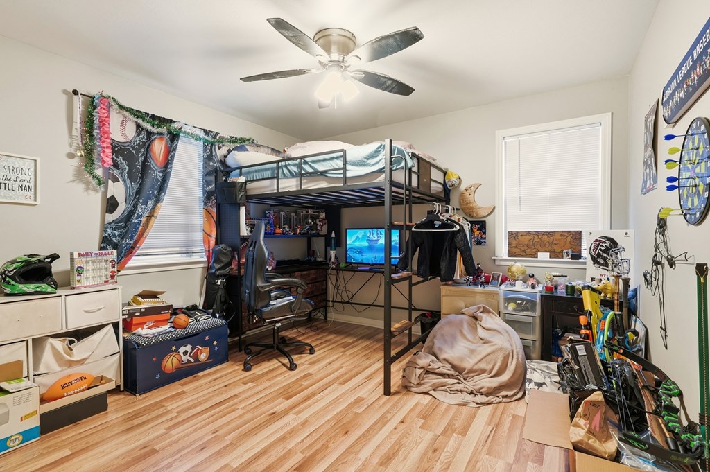 5421 School Street Property Photo 18