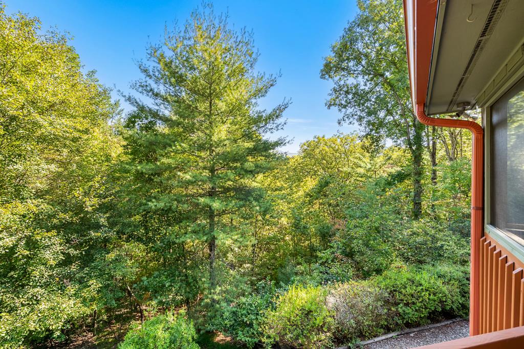 138 Oakwood Trail Property Photo 45