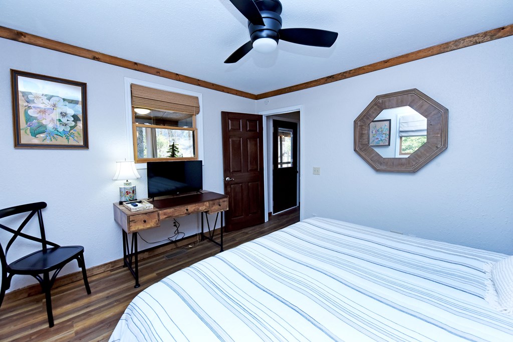 642 Everett Road Property Photo 10