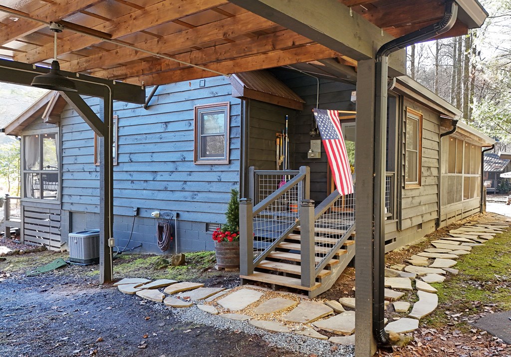 642 Everett Road Property Photo 24