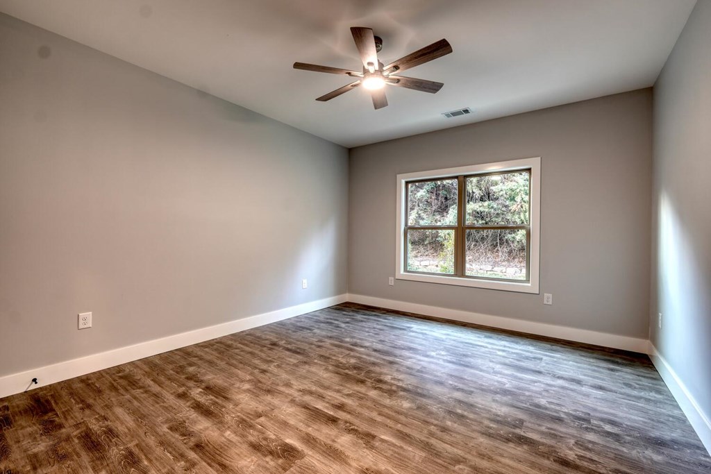 98f Brett Way Property Photo 27