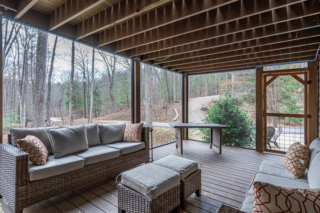 15 Lonesome Pine Road Property Photo 40