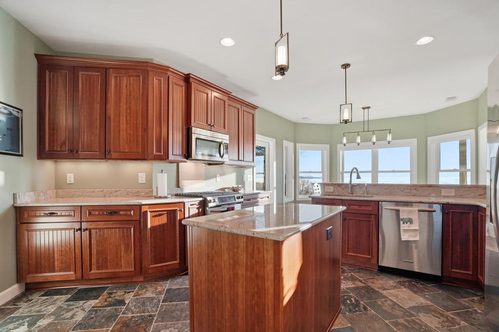 2551 Monument Road Property Photo 6