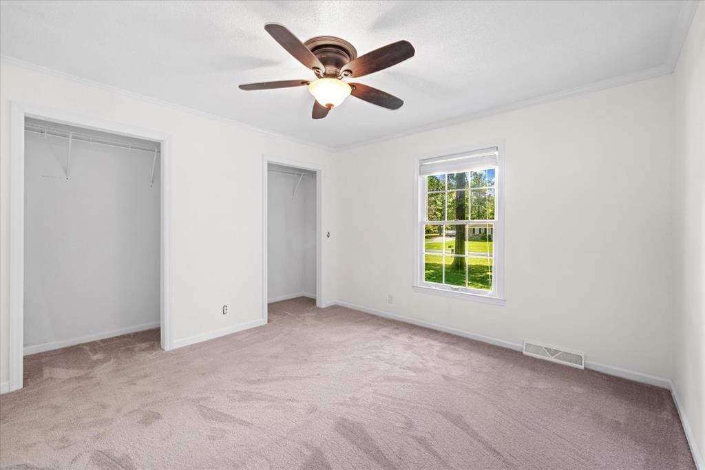 527 E Austin Dr Property Photo 25