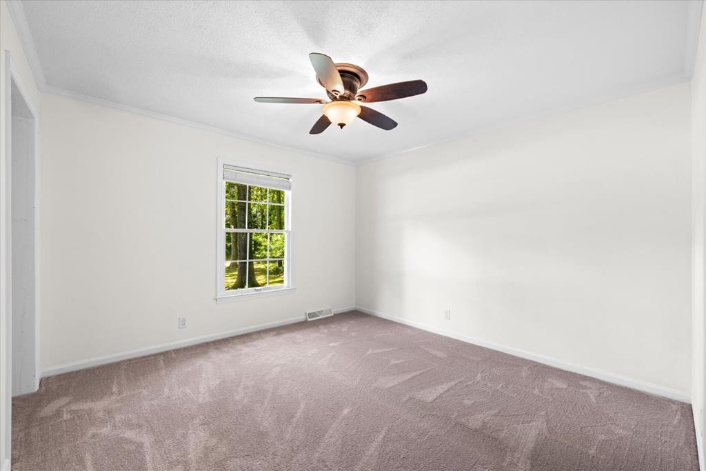 527 E Austin Dr Property Photo 26