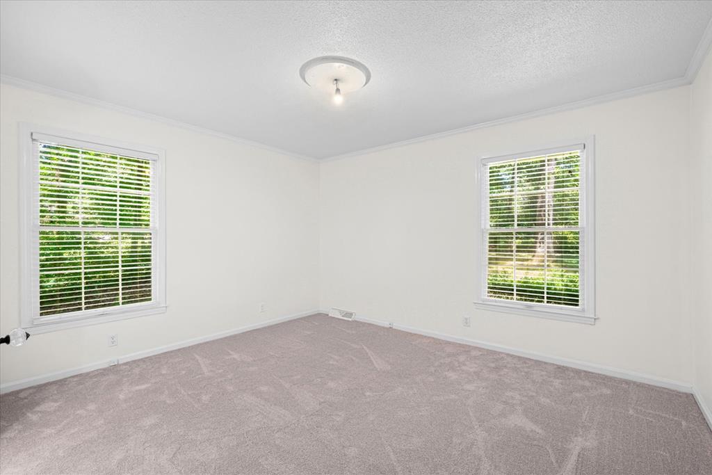 527 E Austin Dr Property Photo 27