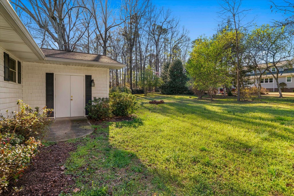 527 E Austin Dr Property Photo 38