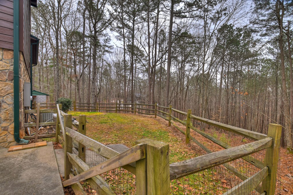 144 Emerald Cove Drive Property Photo 42
