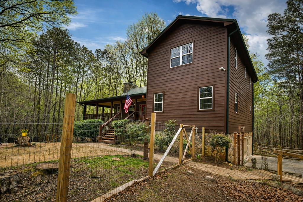 144 Emerald Cove Drive Property Photo 44