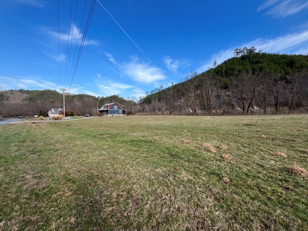 428458 Property Photo 3