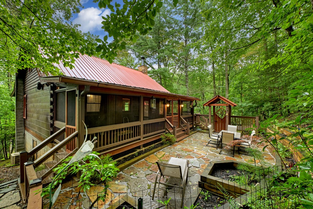 430 Chestnut Ridge Property Photo 5