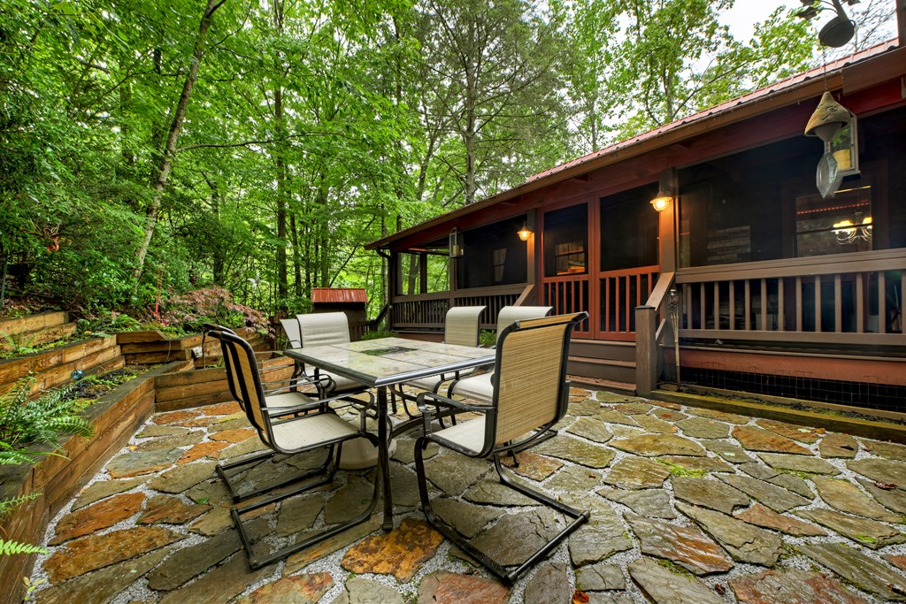 430 Chestnut Ridge Property Photo 6