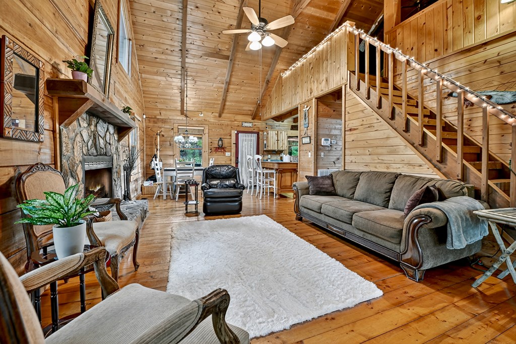 430 Chestnut Ridge Property Photo 7