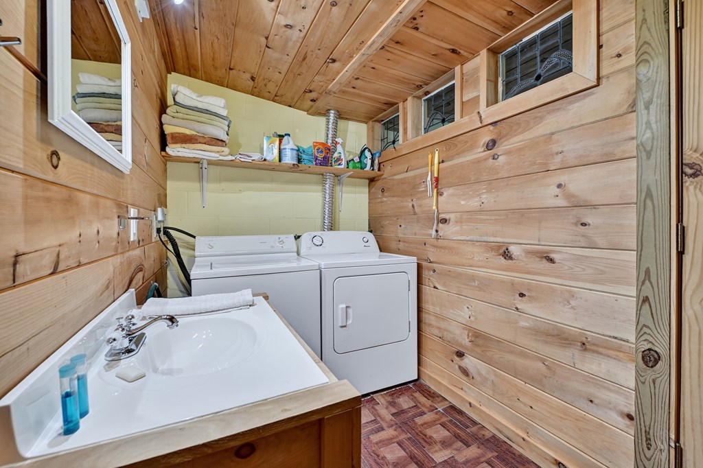 430 Chestnut Ridge Property Photo 52