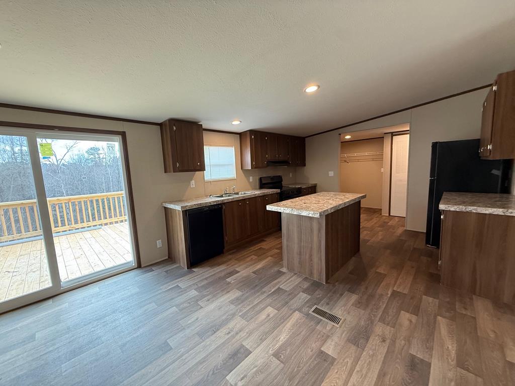 108 Red Plum Drive Property Photo 9