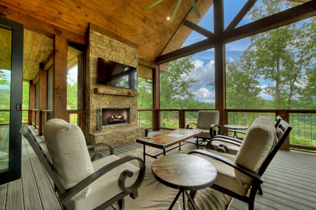 658 Old Toccoa Loop Property Photo 8