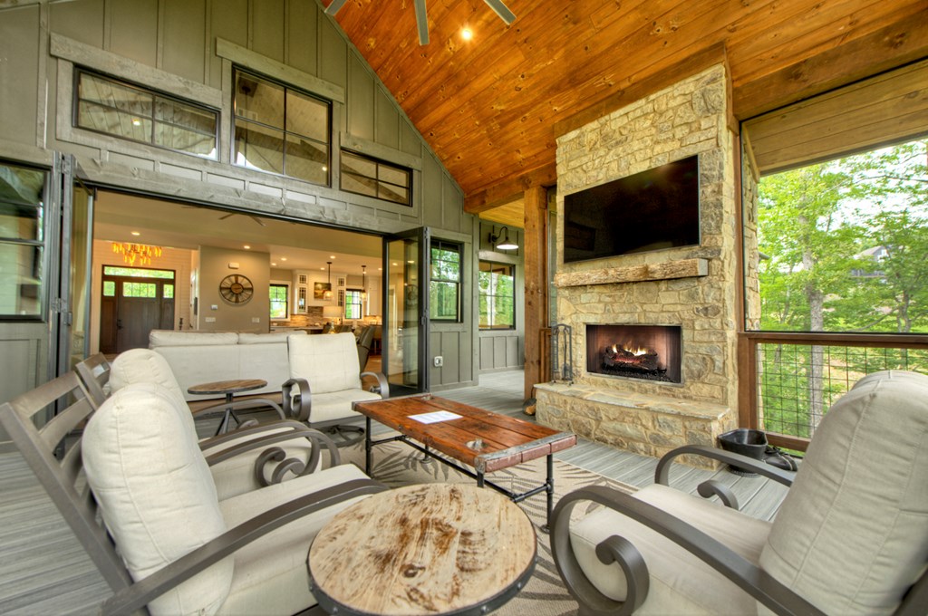 658 Old Toccoa Loop Property Photo 9