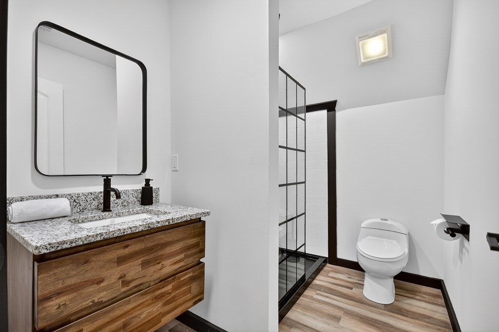 566 Canoe Point Property Photo 38