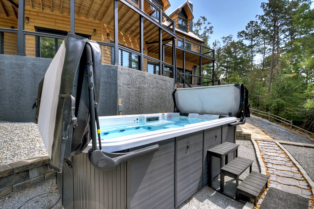 566 Canoe Point Property Photo 90