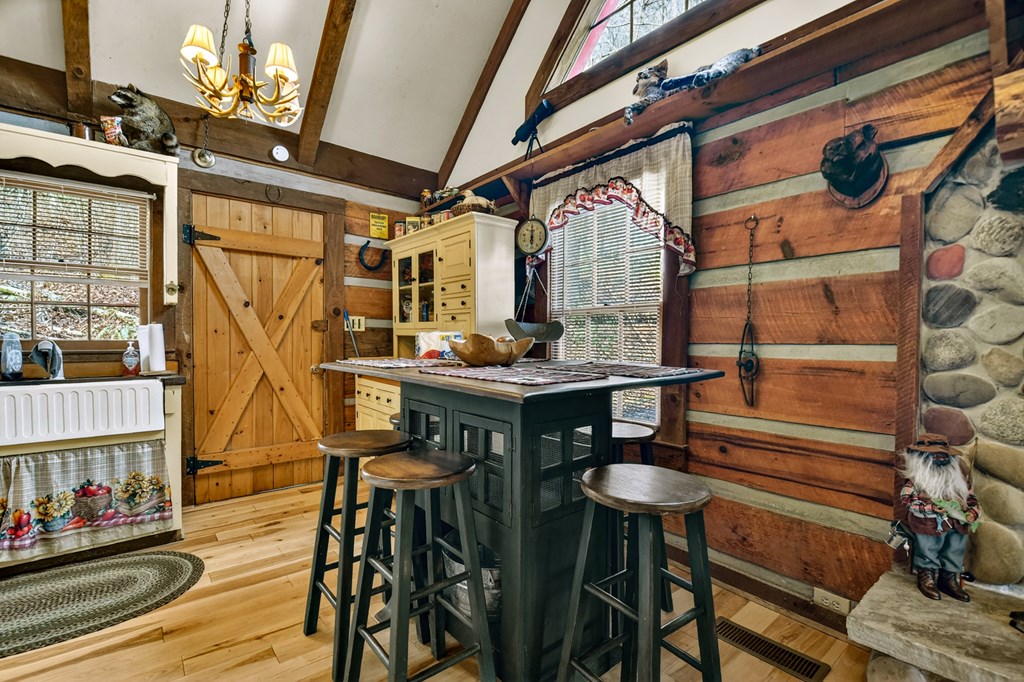 373 Wib Kendall Road Property Photo 14