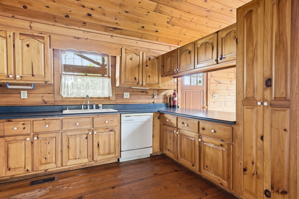 591 Oak Ridge Road Property Photo 7