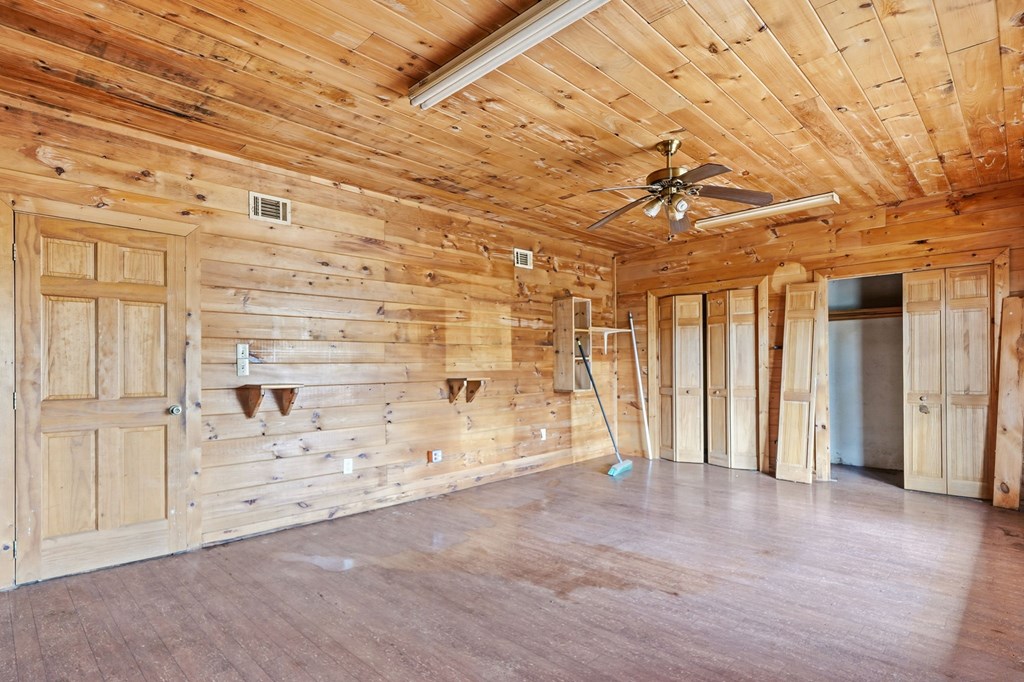 591 Oak Ridge Road Property Photo 10