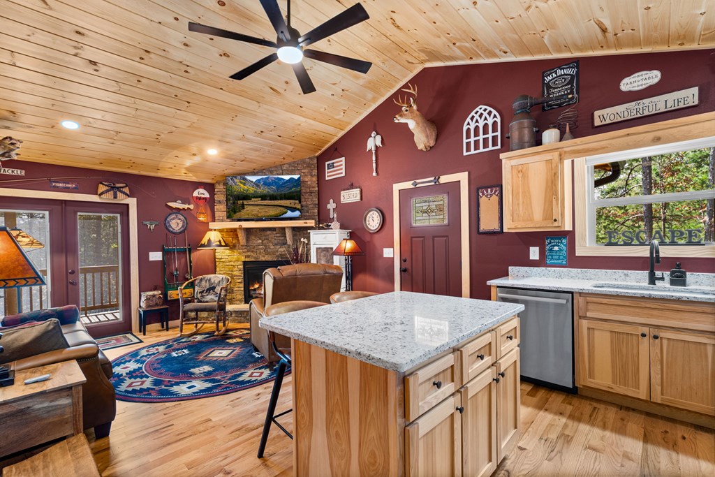 84 Lazy Creek Lane Property Photo 14