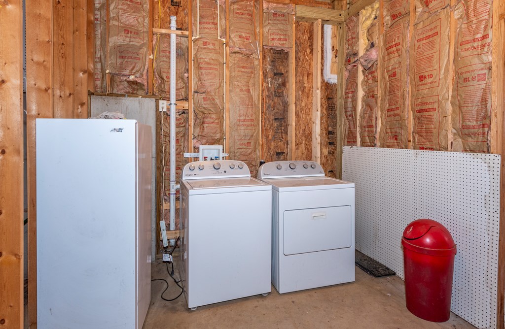520 Newport Drive Property Photo 29