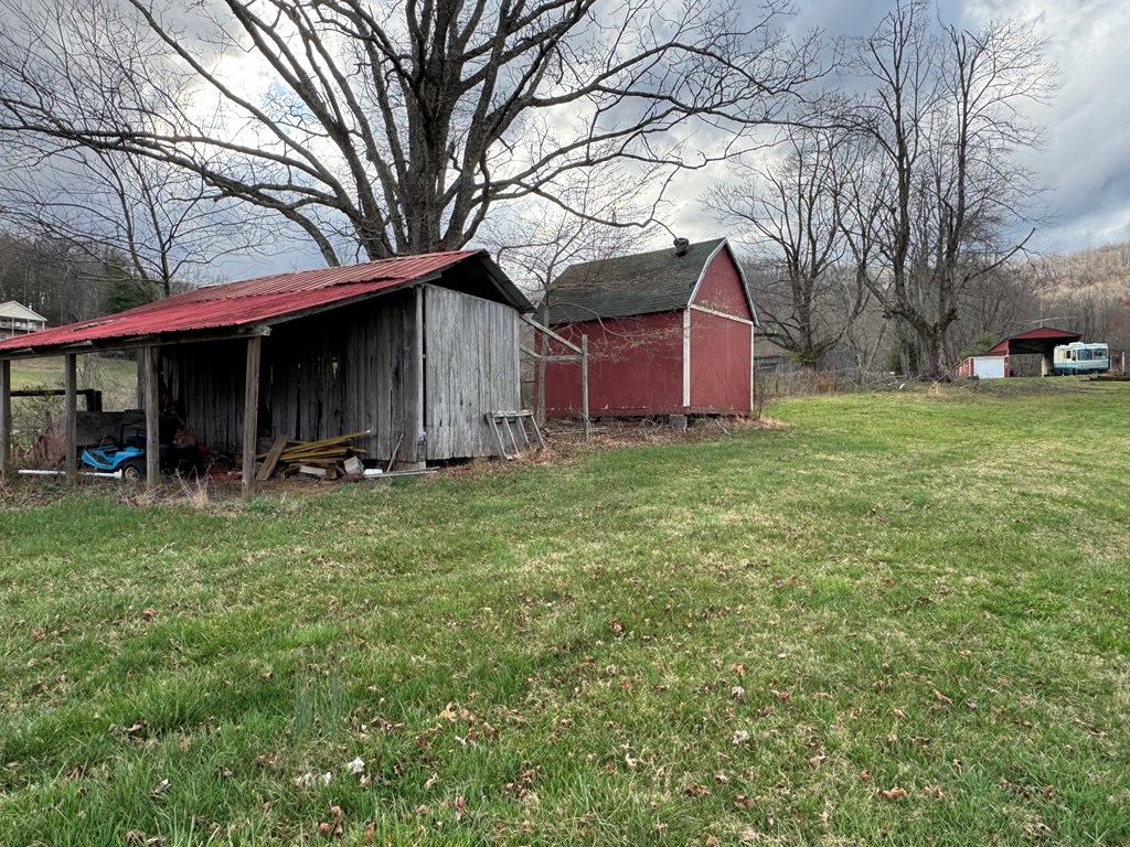 84 Luther Cain Drive Property Photo 5