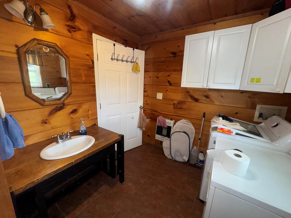 84 Luther Cain Drive Property Photo 12