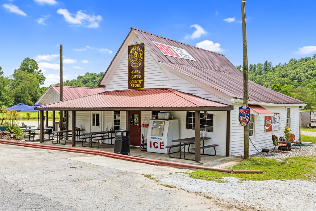 7475 State Highway 60 Property Photo 15