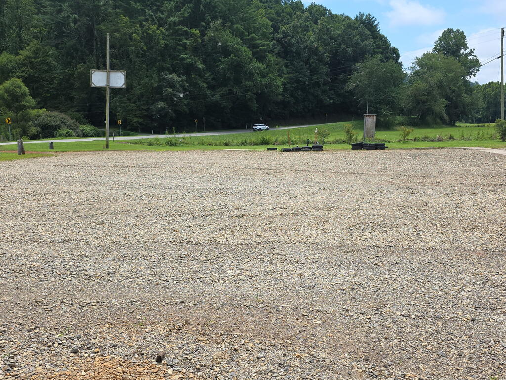 7475 State Highway 60 Property Photo 22
