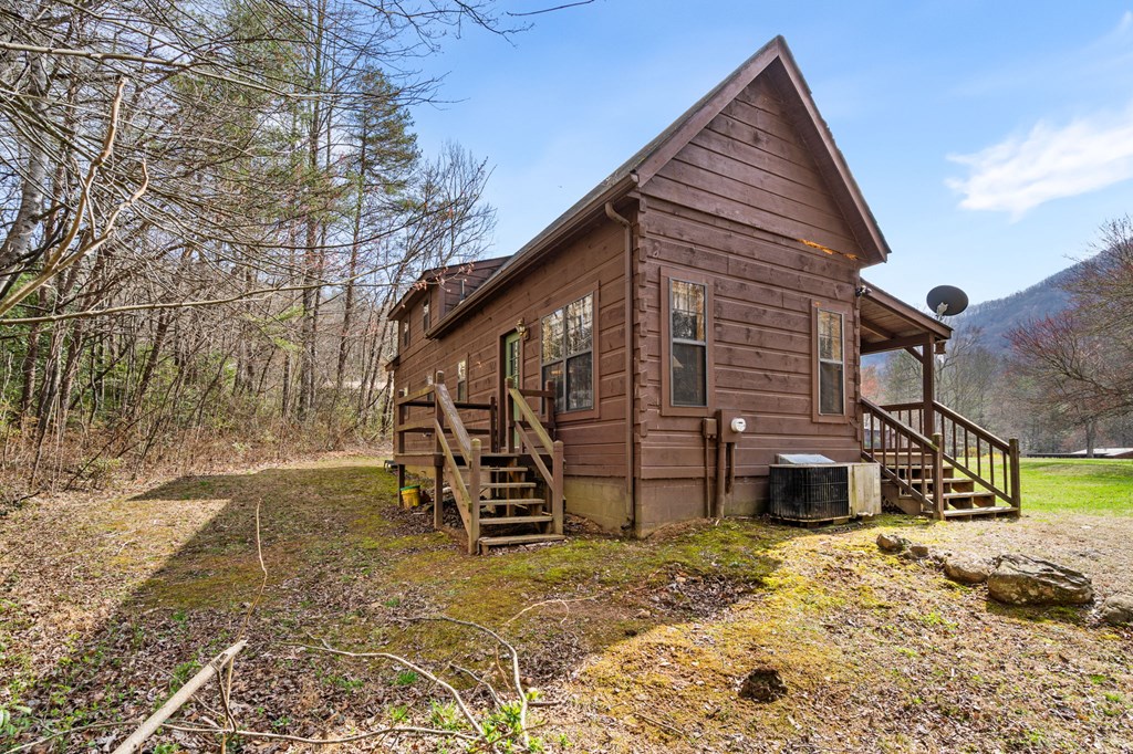 1852 Deer Run Circle Property Photo 25